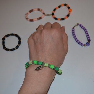 5 Bracelets handmade Clay Beads Pendants Purple Green Tan-Brown Orange-Black